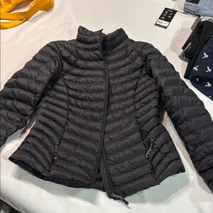 32 Degrees Black Puffer Jacket Lightweight Warmth